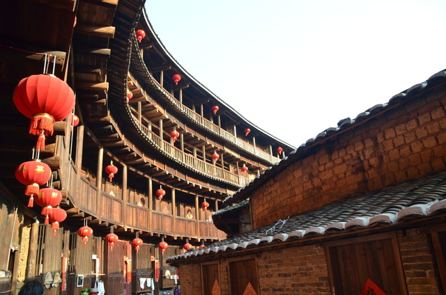 Chengqi Lou